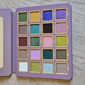 Cosmic Brushes Muse Palette